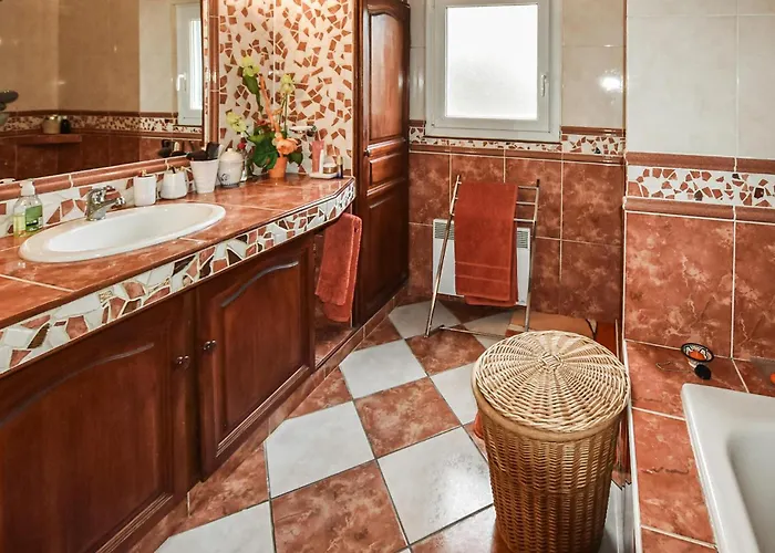 Maison Avec Piscine Privee Nyaraló